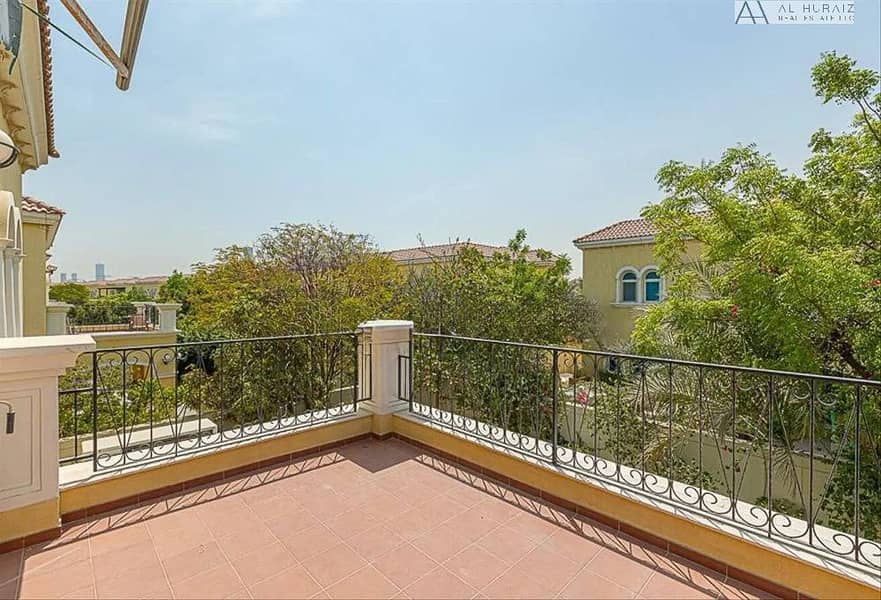 3 Large | With Pool | Amazing Location - Image 7