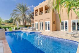 فیلا في ھتان 1،ھتان،البحيرات 5 غرف 699000 درهم - 13536845