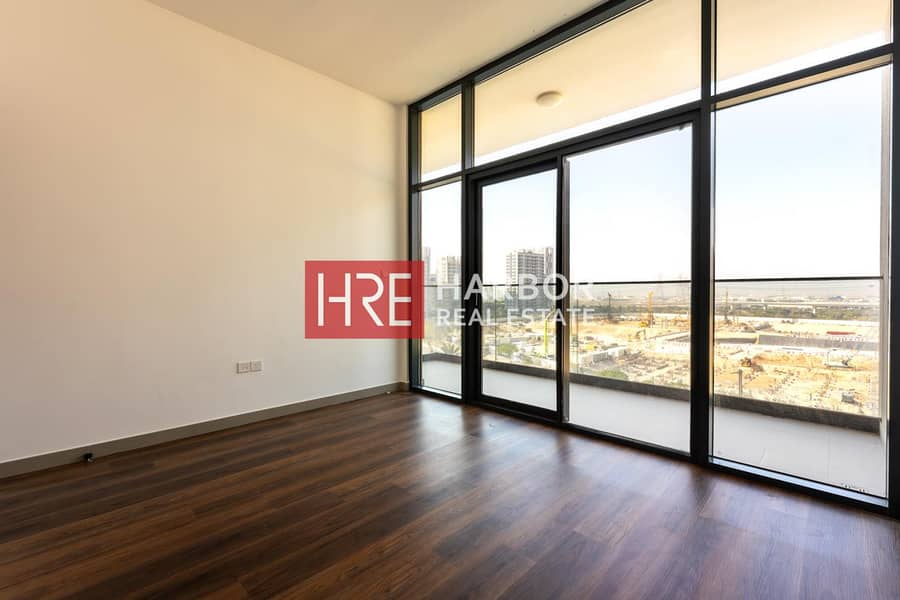 Upgraded | Bright | Vacant | Large Balcony - Image 11