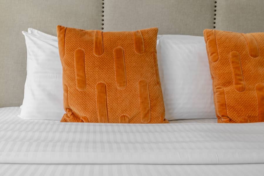 Modern 1 BR| Near JBR Beach | All Bills Included - Image 17