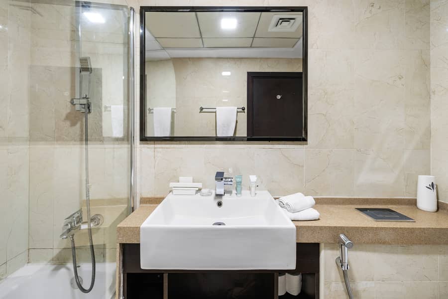 Modern 1 BR| Near JBR Beach | All Bills Included - Image 19