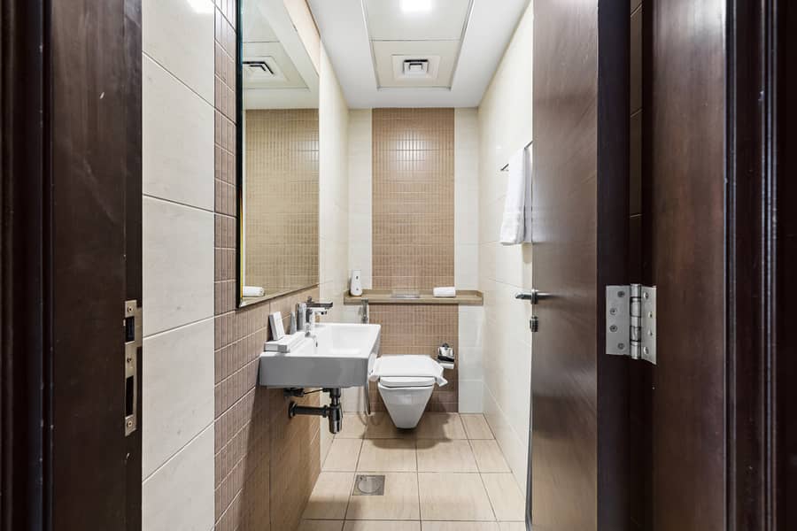 Modern 1 BR| Near JBR Beach | All Bills Included - Image 20