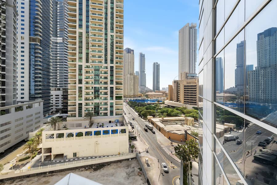 Modern 1 BR| Near JBR Beach | All Bills Included - Image 23