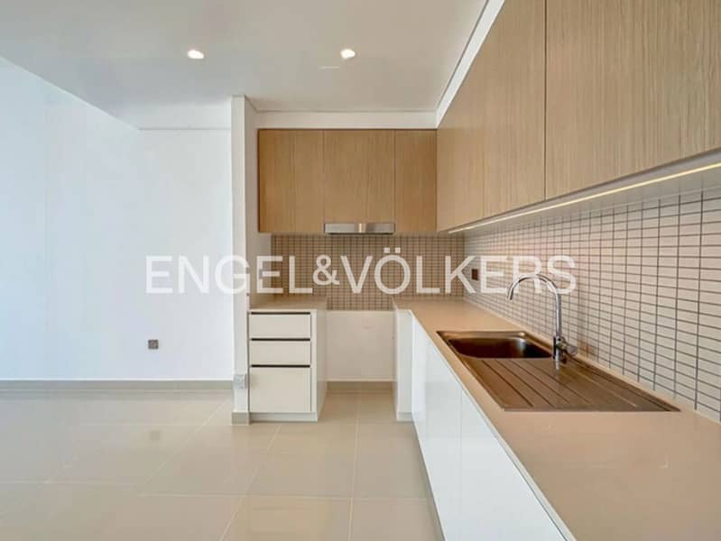 High Floor | Open View | Available