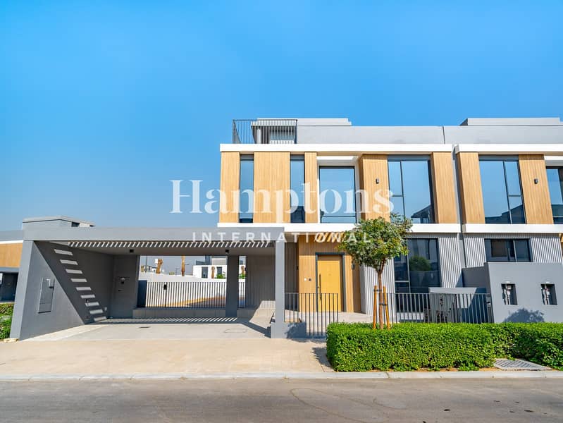 CORNER VILLA | READY | ADJACENT TO THE PARK