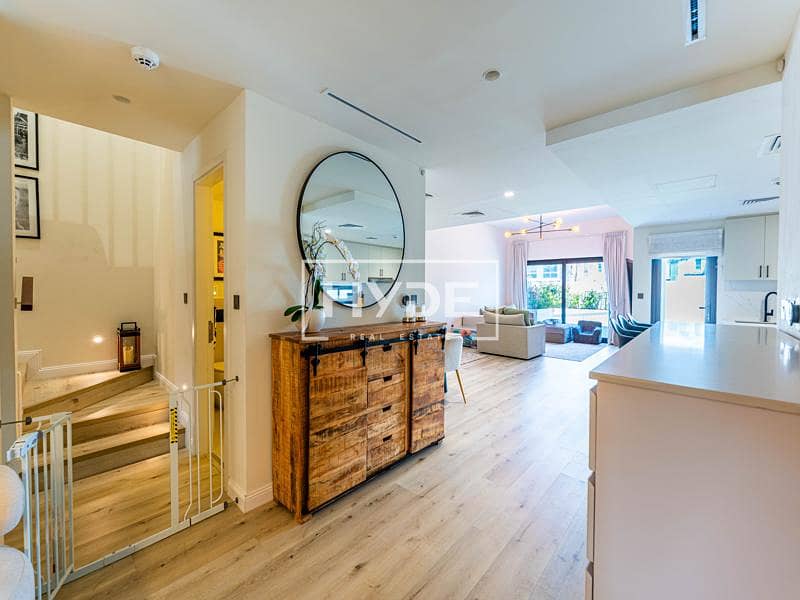 High End Upgrades 4 Ensuite Bedroom Villa