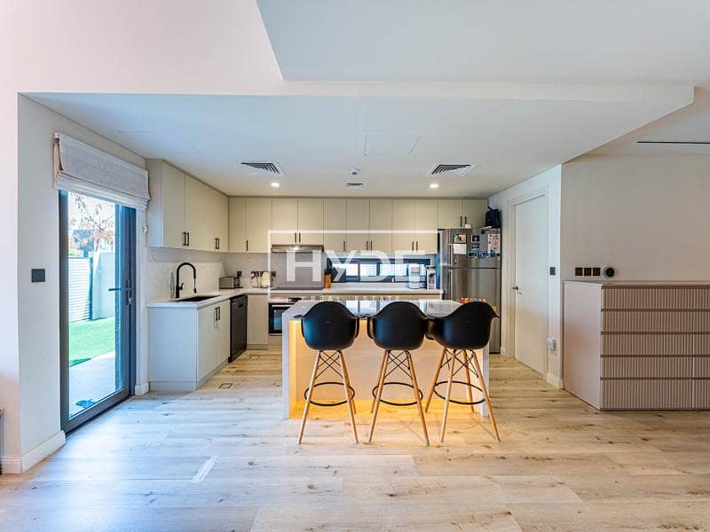 High End Upgrades 4 Ensuite Bedroom Villa