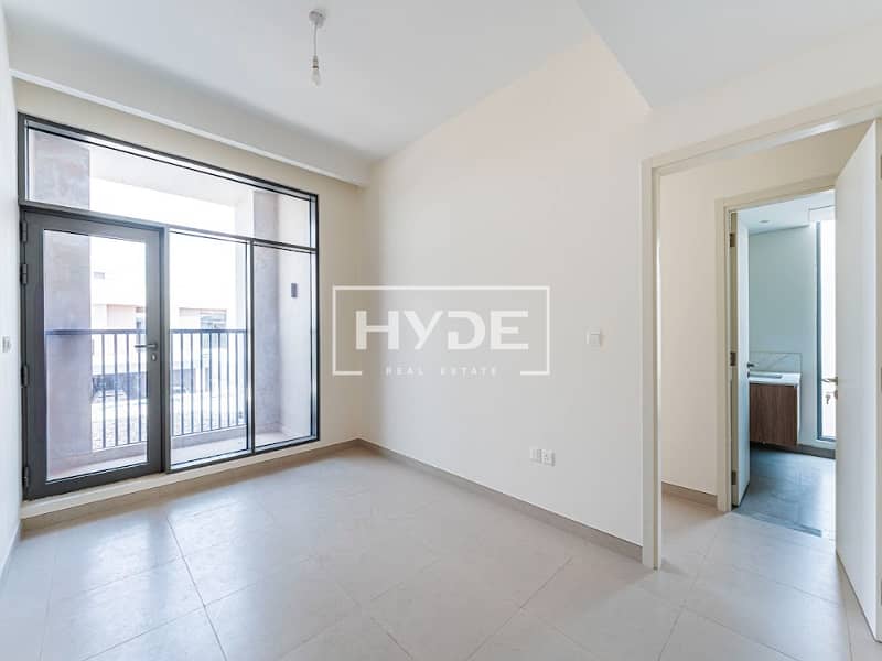 Semi Detached 4 Ensuite Bed | Single row - Image 11