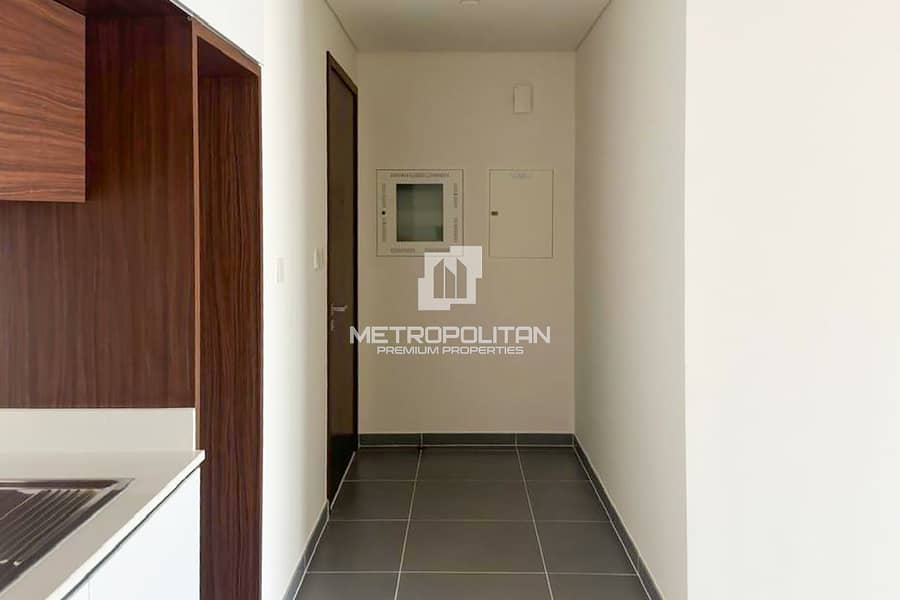 Spacious 1 Bedroom | Excellent Layout | High Floor