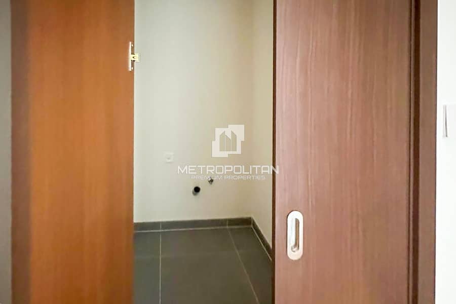 Spacious 1 Bedroom | Excellent Layout | High Floor - Image 9