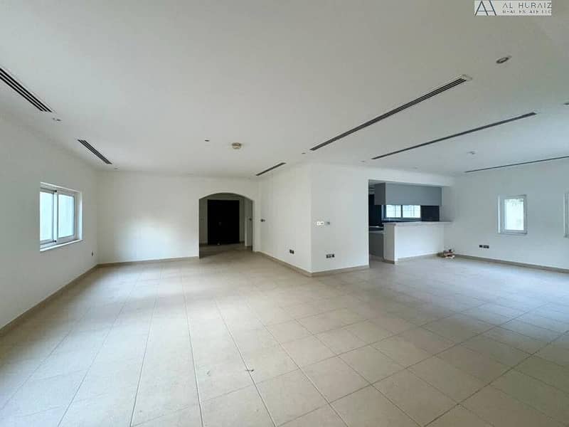 3 Large | With Pool | Amazing Location - Image 13