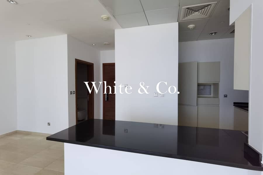 Sea & Skyline | Available | Private beach - Image 6