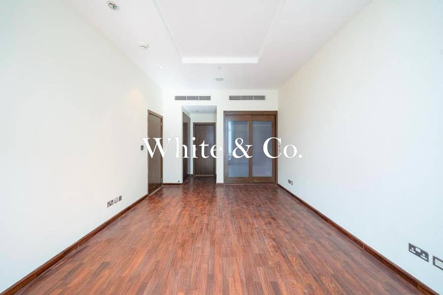 Sea & Skyline | Available | Private beach - Image 9