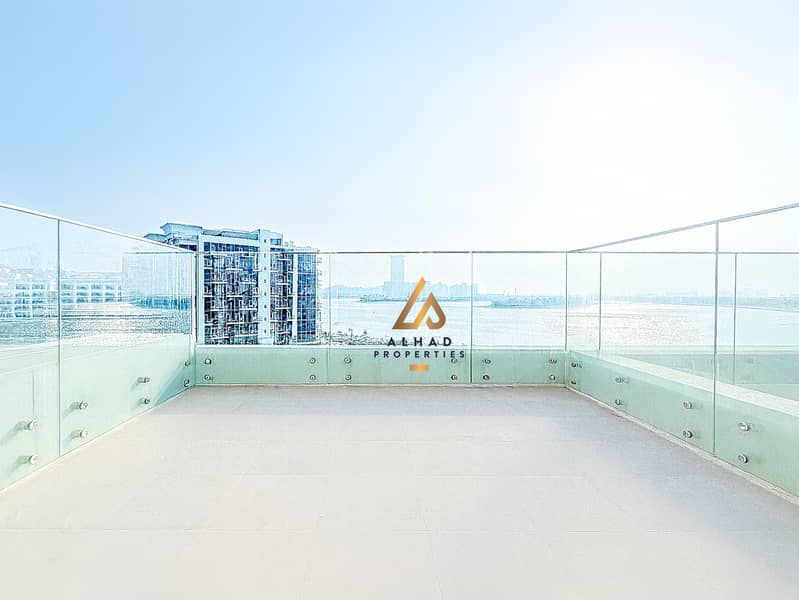 Luxurious Waterfront Living | Beach Front | Palm - Image 17