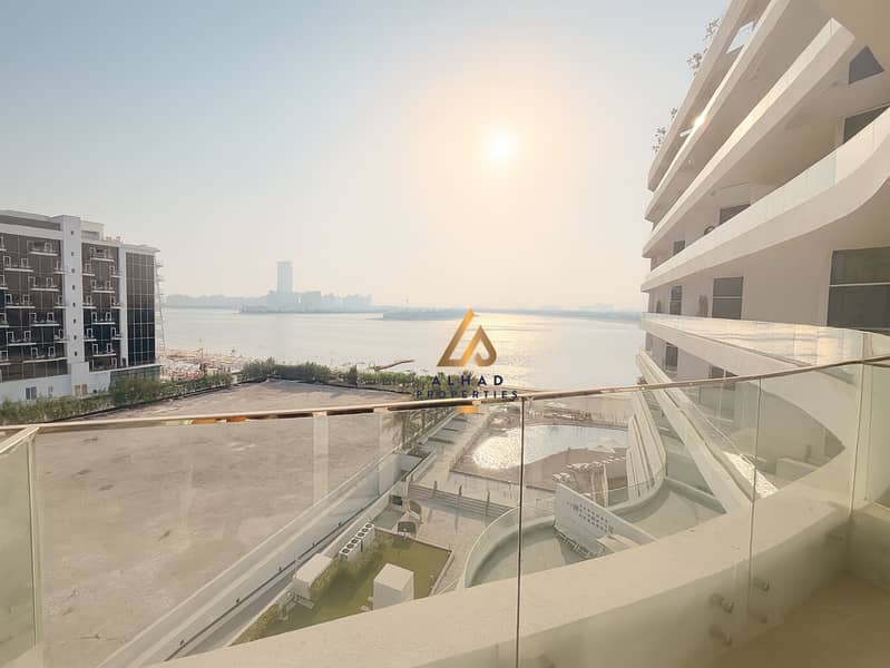 Luxurious Waterfront Living | Beach Front | Palm - Image 18