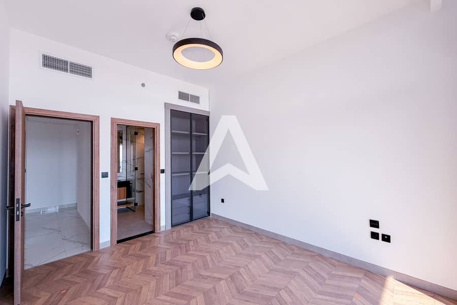 Brand New | Great Quality | Amazing Location | Big Sizes - Image 7