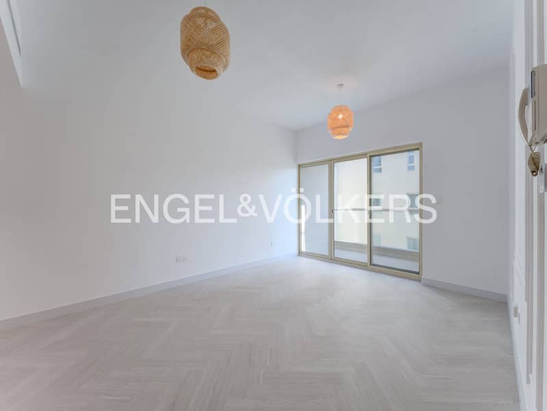 Fully Upgraded | Vacant Now | Stunning Views - Image 10