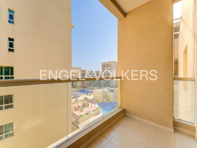 Fully Upgraded | Vacant Now | Stunning Views - Image 15