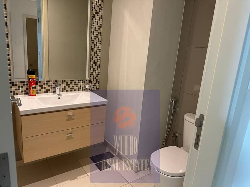 Spacious 3 Bedroom Villa/Rock Wood/Damac Villas/Price Negotiable - Image 17