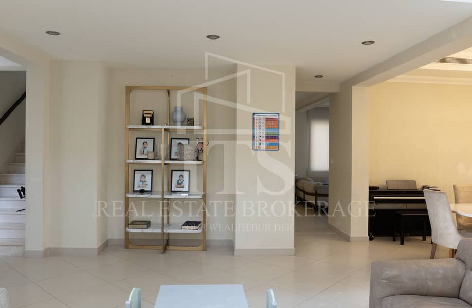 5 BEDROOM VILLA | FULLY FURNISHED | NEGOTIABLE - Image 37