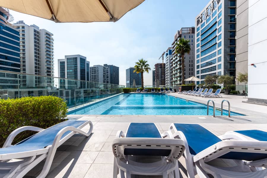 10 Swimming Pool 1. jpg