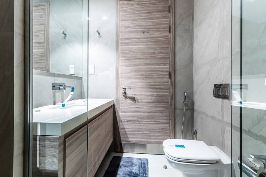 14 Washroom 1. jpg