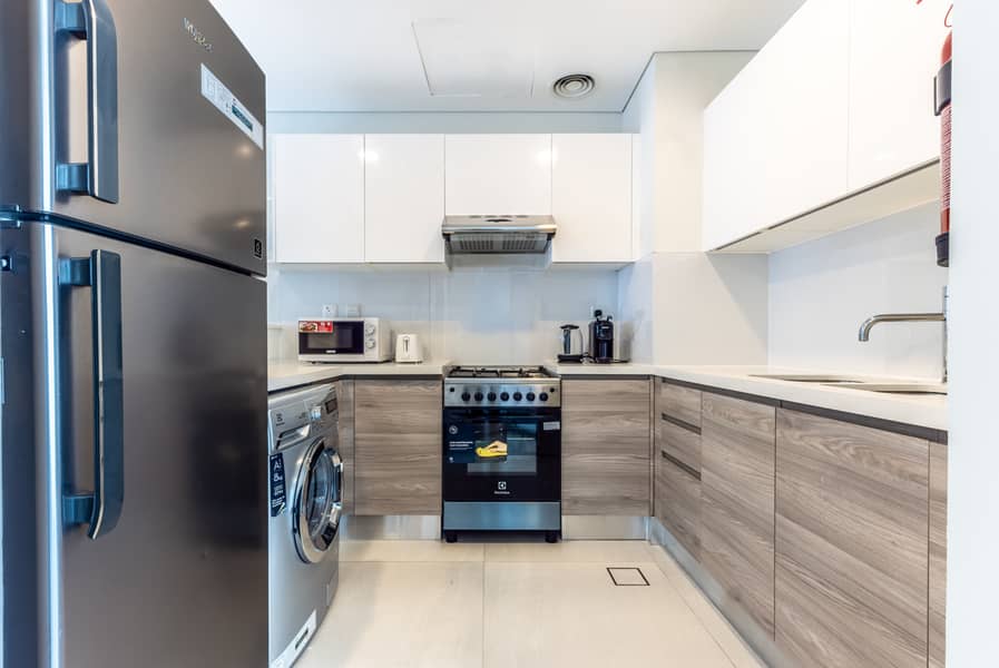 15 Kitchen 1. jpg