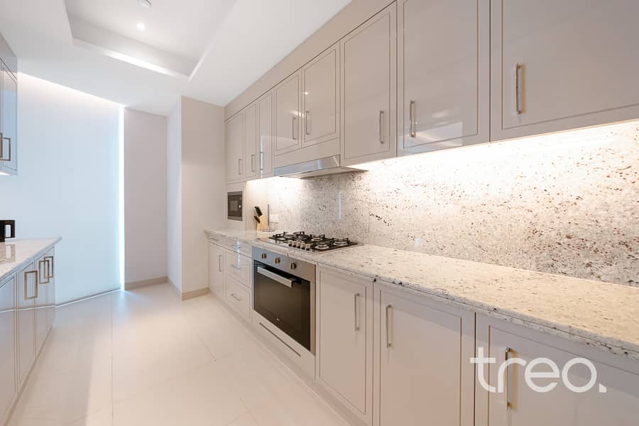 Burj Khalifa View | Exclusive | Vacant - Image 6