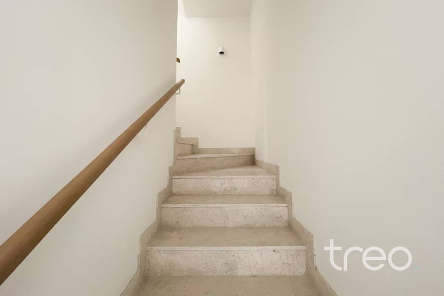 Single Row | Brand New | Green Belt View - Image 11