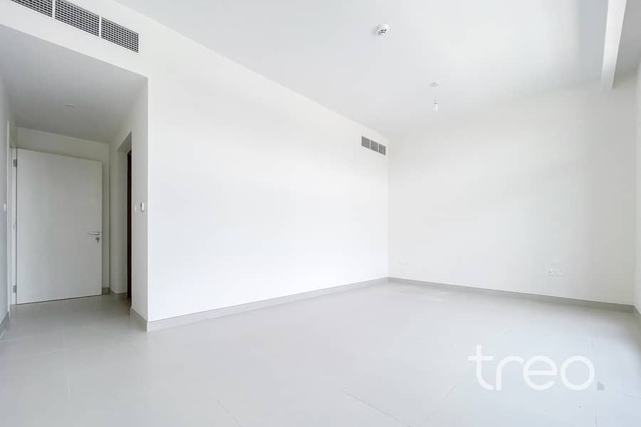 Single Row | Brand New | Green Belt View - Image 14