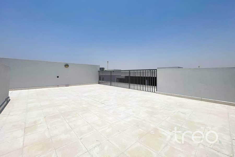 Single Row | Brand New | Green Belt View - Image 27