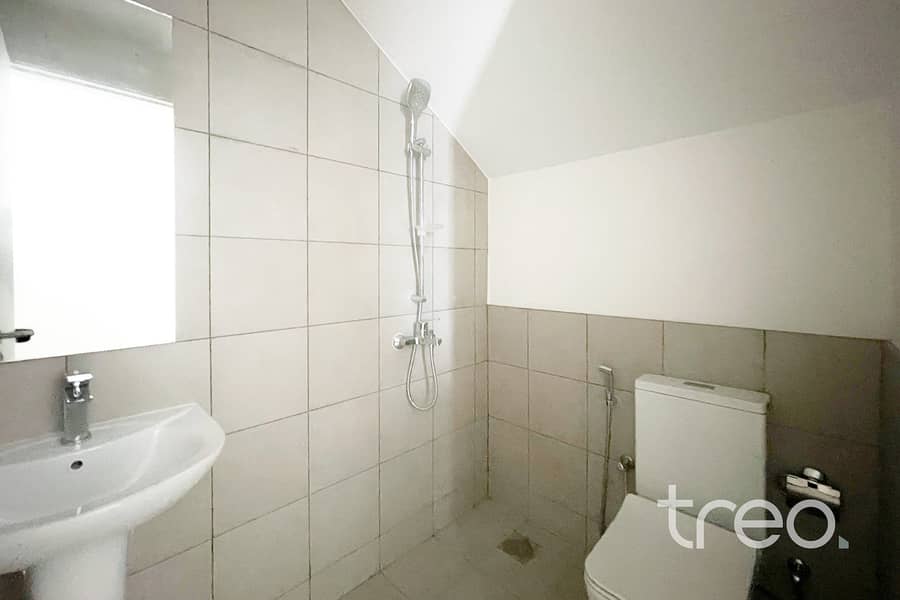 Single Row | Brand New | Green Belt View - Image 29