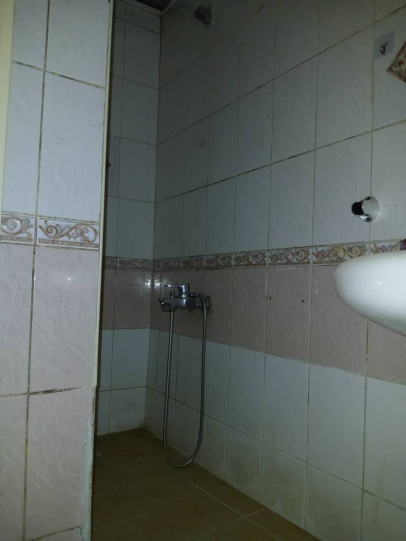 8 64928. jpg