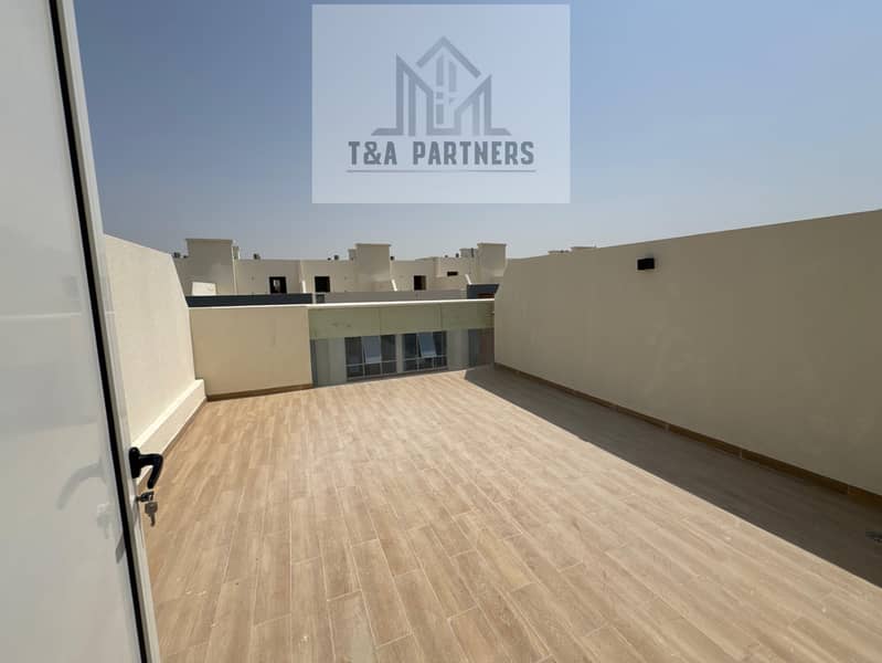 Spacious Verdana Villa in Dubai Investment Park - Image 7