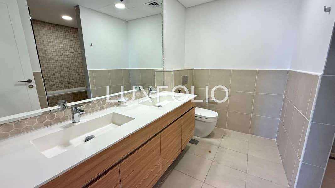 Golf View | Unfurnished | Vacant - Image 7