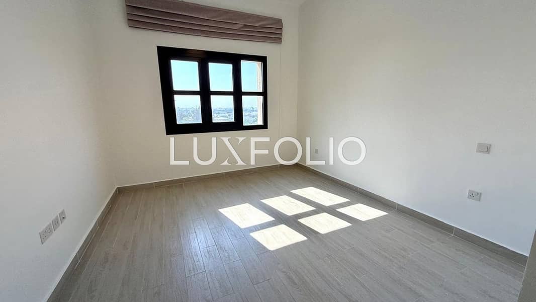 Golf View | Unfurnished | Vacant - Image 8