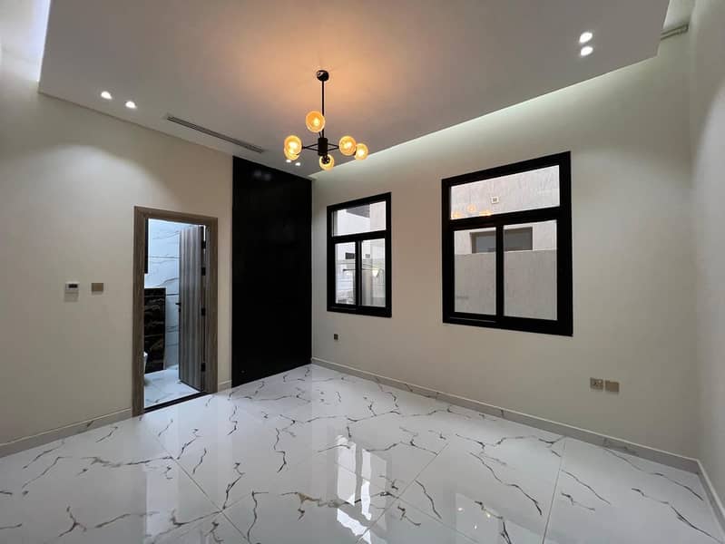 8 ad08b722-c644-4644-935d-8d7d0868e3b9. jpg