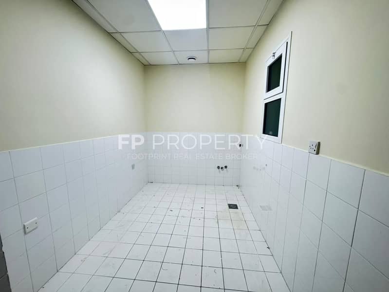 Luxury 5 Bedroom Apartment | High Floor | Full Sea View | Vacant - Image 13