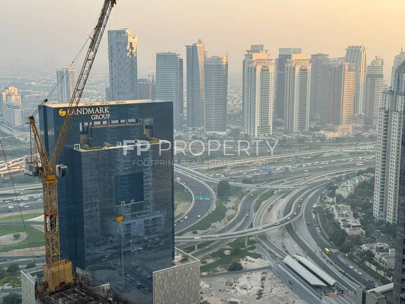 Luxury 5 Bedroom Apartment | High Floor | Full Sea View | Vacant - Image 17