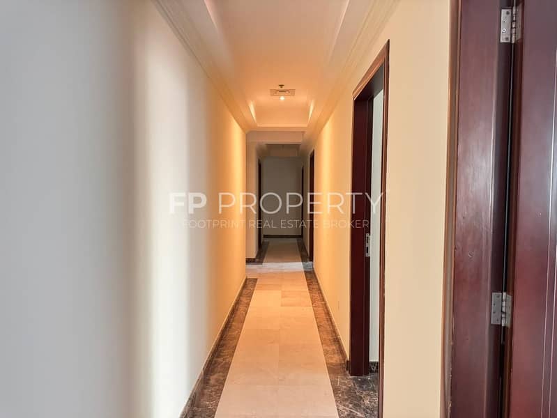 Luxury 5 Bedroom Apartment | High Floor | Full Sea View | Vacant - Image 26