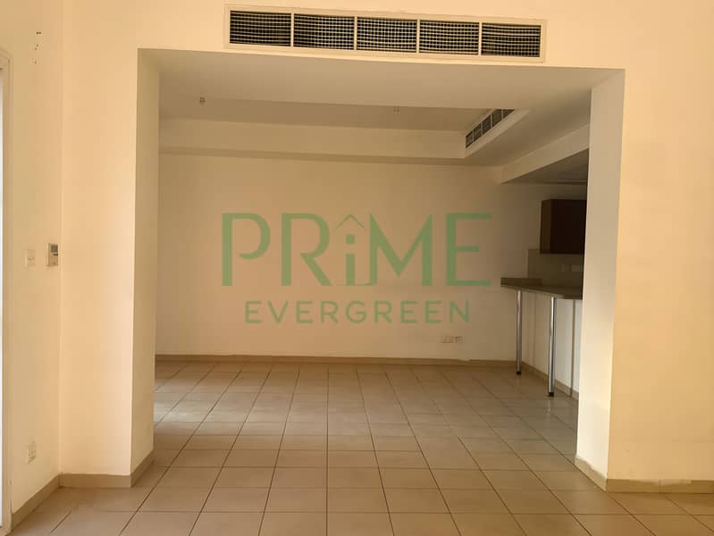 Spacious | Vacant| Prime Location