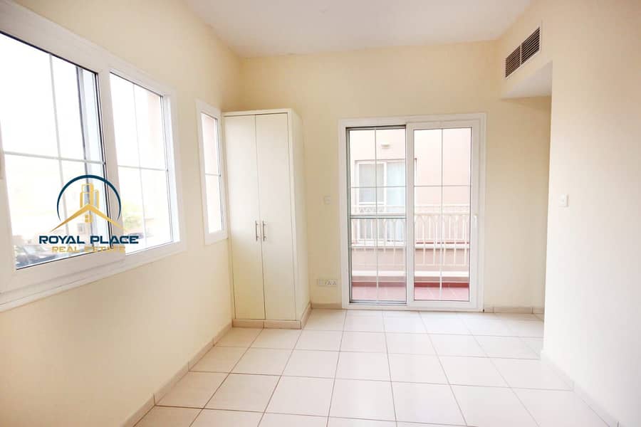 SINGAL ROW | PARK&POOL BACKING | SPECIOUS - Image 12