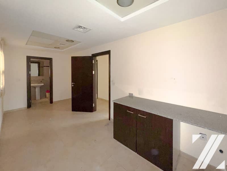 Near Amenities | Open View | Spacious Lay-out - Image 7