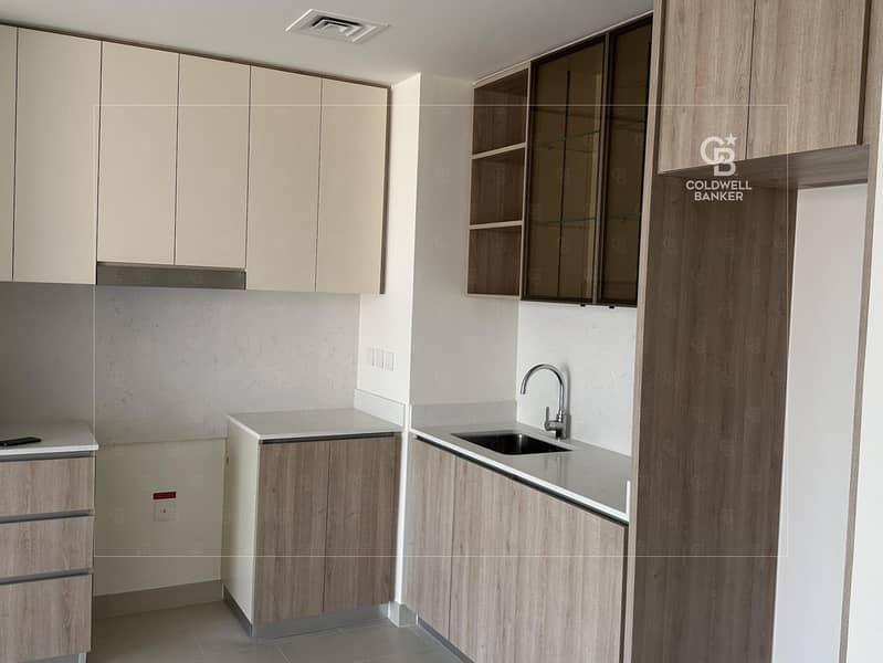 Modern 1-BHK Apartment for Rent in Park Field - Image 8