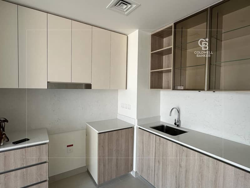Modern 1-BHK Apartment for Rent in Park Field - Image 11