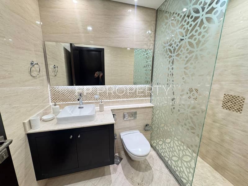 Luxury 3 Bedroom Furnished| Maids Room | Downtown - Image 16