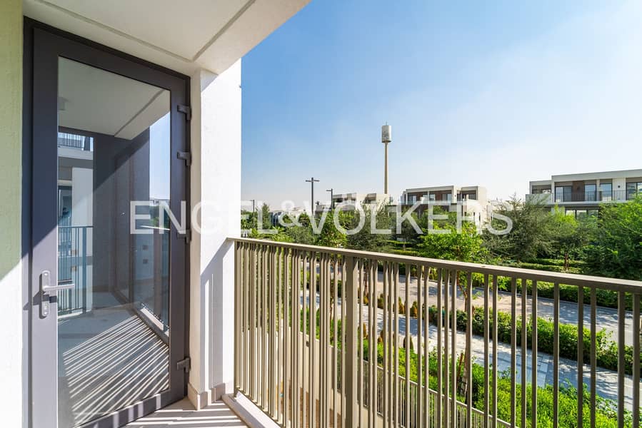 Three Floors | Single Row | Vacant - Image 13