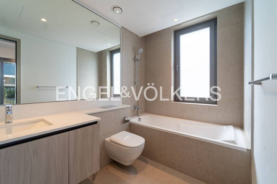 Three Floors | Single Row | Vacant - Image 15