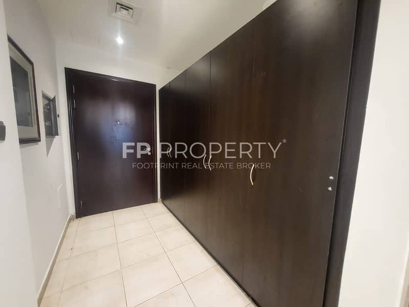 Chiller Free | Huge Layout | Spacious - Image 6