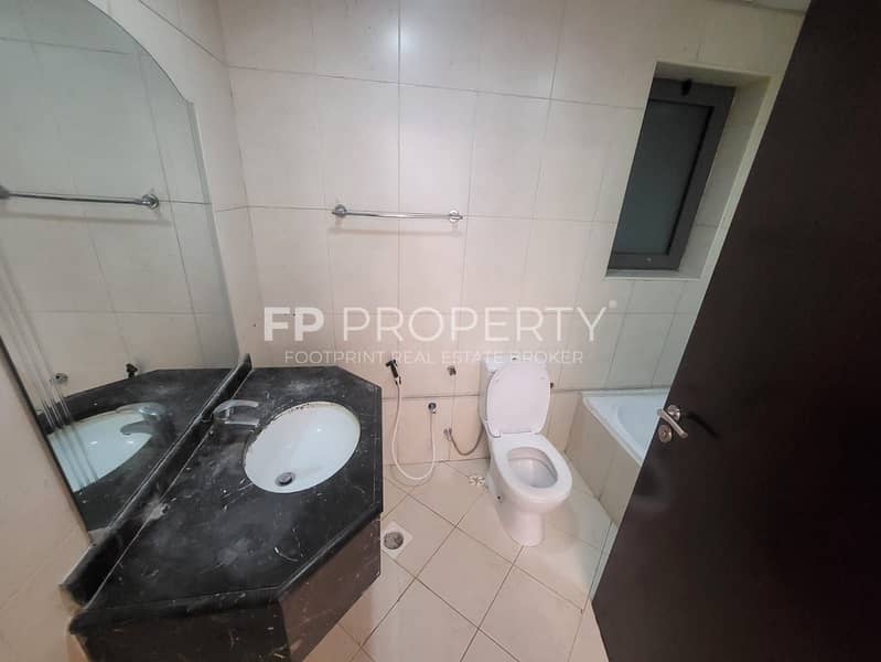 Chiller Free | Huge Layout | Spacious - Image 11